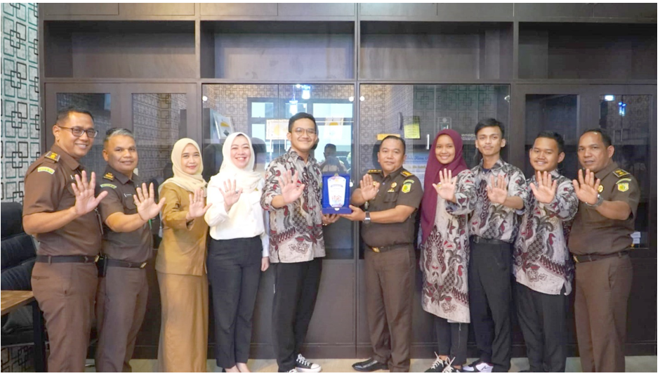  Kunjungi Kejati Riau, Pengurus Forum Anak Riau Perkuat Peran Pelopor Dan Pelapor